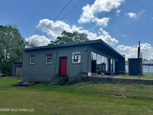1101 S Broadway St, McComb, MS, 39648-5139 | Card Image