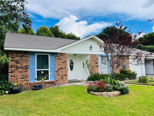 17131 Hewing Dr, Friendswood, TX, 77546-2624 | Card Image