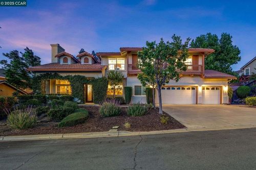 1105 Peacock Creek Dr, Clayton, CA, 94517-2203 | Card Image