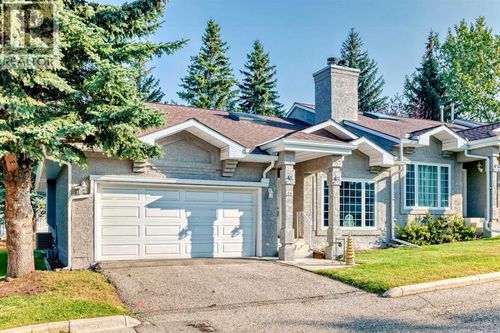 44 Gladstone Gdns Sw, Calgary, AB, T3E7E4 | Card Image