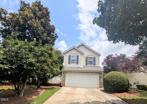 404 Commons Dr, Holly Springs, NC, 27540-7513 | Card Image