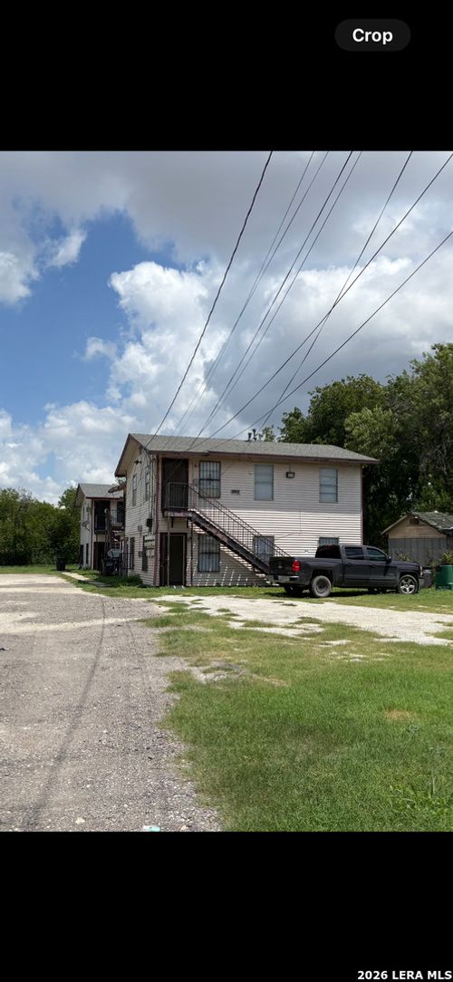 2513 Quintana Rd, San Antonio, TX, 78211-3305 | Card Image