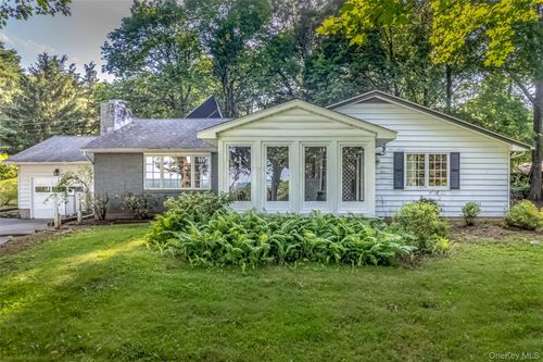 6 Riverview Ct, Ulster Park, NY, 12487-5122 | Card Image