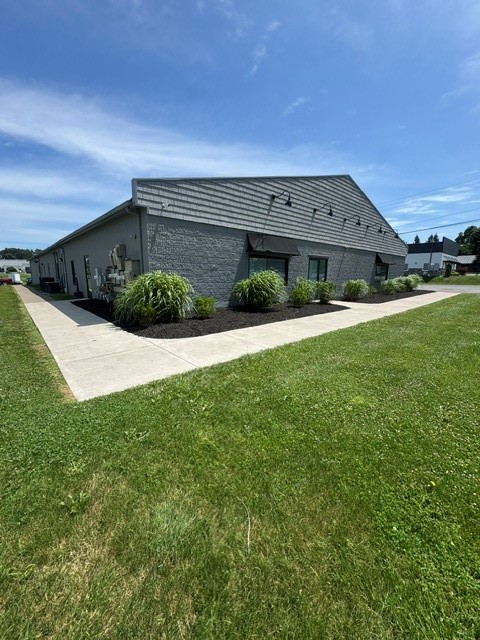 1270 Creek St, Webster, NY 14580