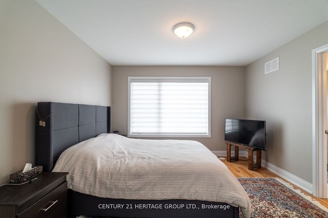 18 Moneypenny Pl, House attached with 4 bedrooms, 3 bathrooms and 1 parking in Vaughan ON | Image 20