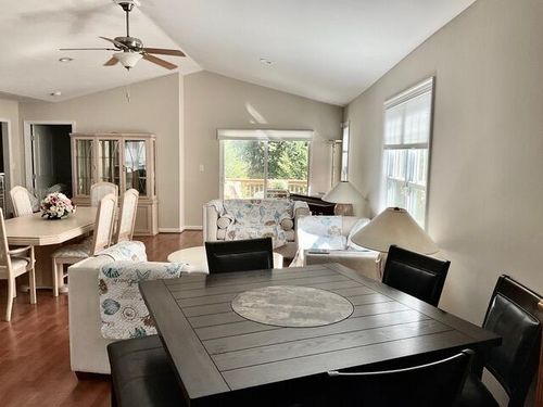 1287 Emerald Crest Dr, Bedford, VA, 24523-3215 | Card Image