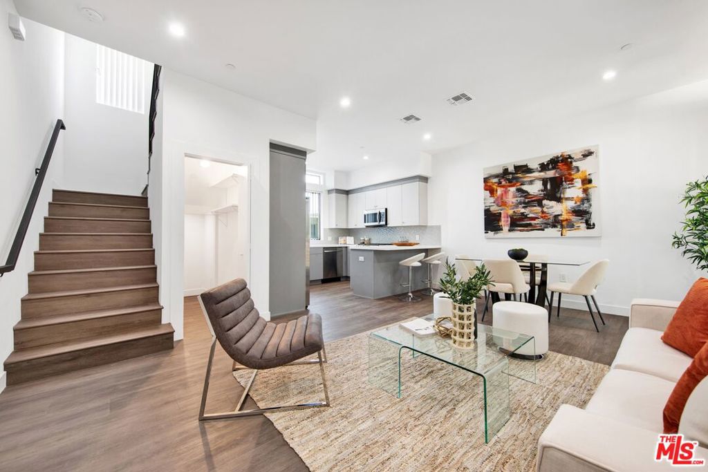 Residential Lease in Los Angeles