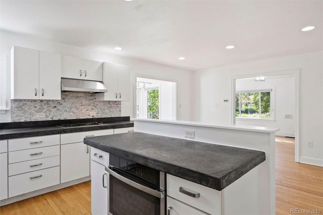 2044 Ivy St, House other with 5 bedrooms, 4 bathrooms and 5 parking in Denver CO | Image 17
