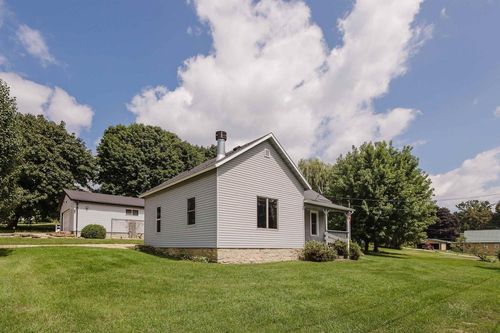 206 W Oak St, MONTFORT, WI, 53569 | Card Image