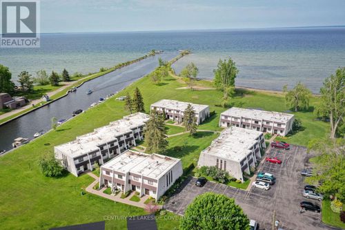 unit-27-1 W Paradise Boulevard S, Ramara, ON, L0K1B0 | Card Image