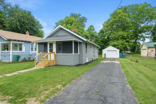 435 Kendall St N, Battle Creek, MI, 49037-2465 | Card Image