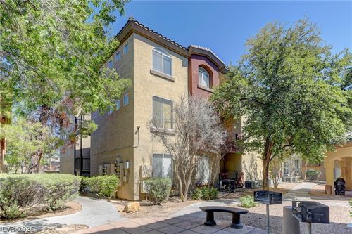 3138-4400 S Jones Blvd, Las Vegas, NV, 89103-3335 | Card Image