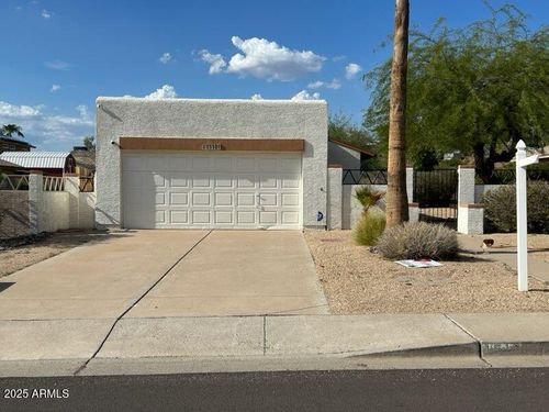 1510 E Wescott Dr, Phoenix, AZ, 85024-2366 | Card Image
