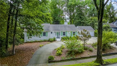 831 W Cornwallis Dr, Greensboro, NC, 27408-5620 | Card Image