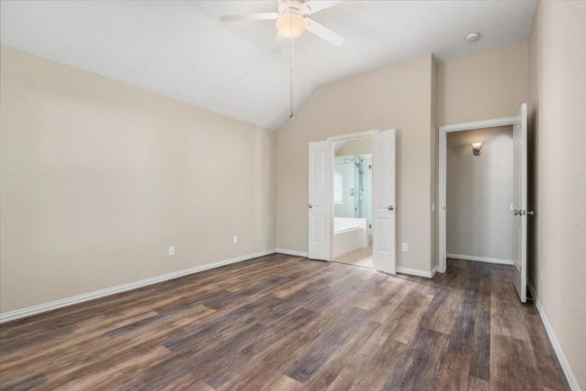 Primary Bedroom | Image 19