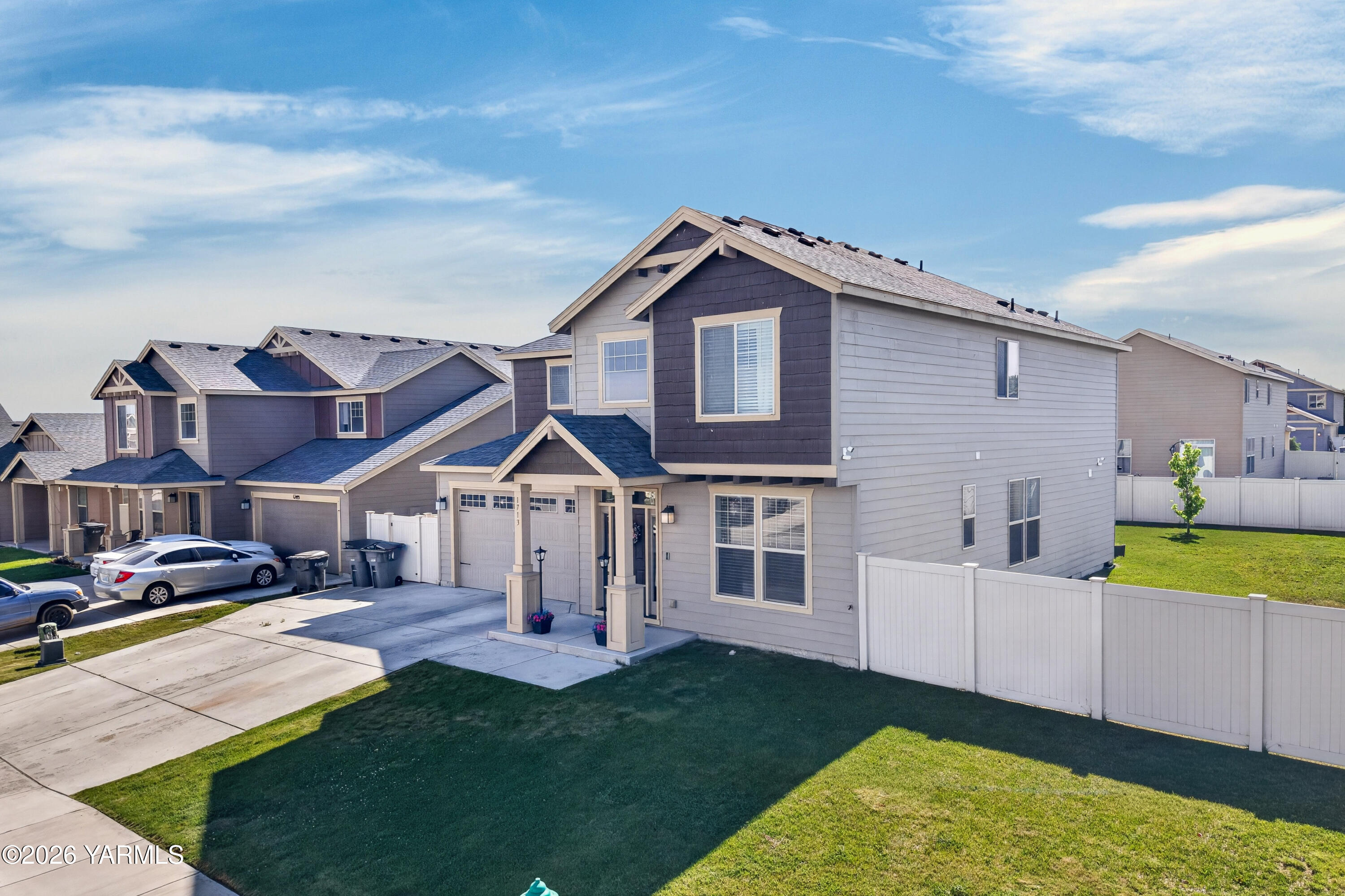 Residential in Sunnyside 4