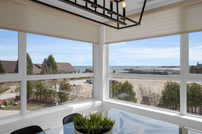 441 Mariners Way, Condo with 3 bedrooms, 2 bathrooms and 2 parking in Collingwood ON | Image 5