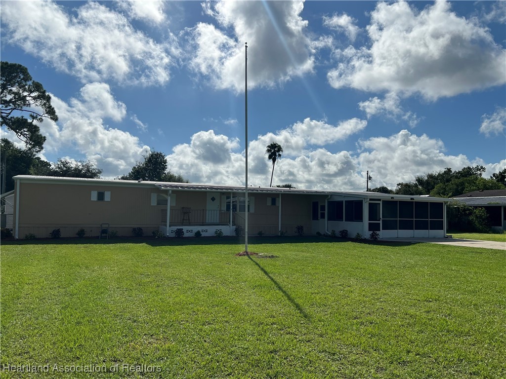 Pine Tree Ln, Sebring, FL 33872