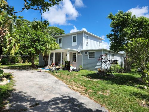 297 Ne 108th St, Miami, FL, 33161-7054 | Card Image