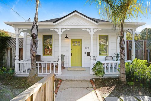 231 Bodega Ave, Petaluma, CA, 94952-2608 | Card Image