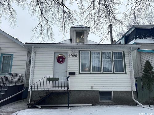 1925 Athol St, Regina, SK, S4T3E4 | Card Image