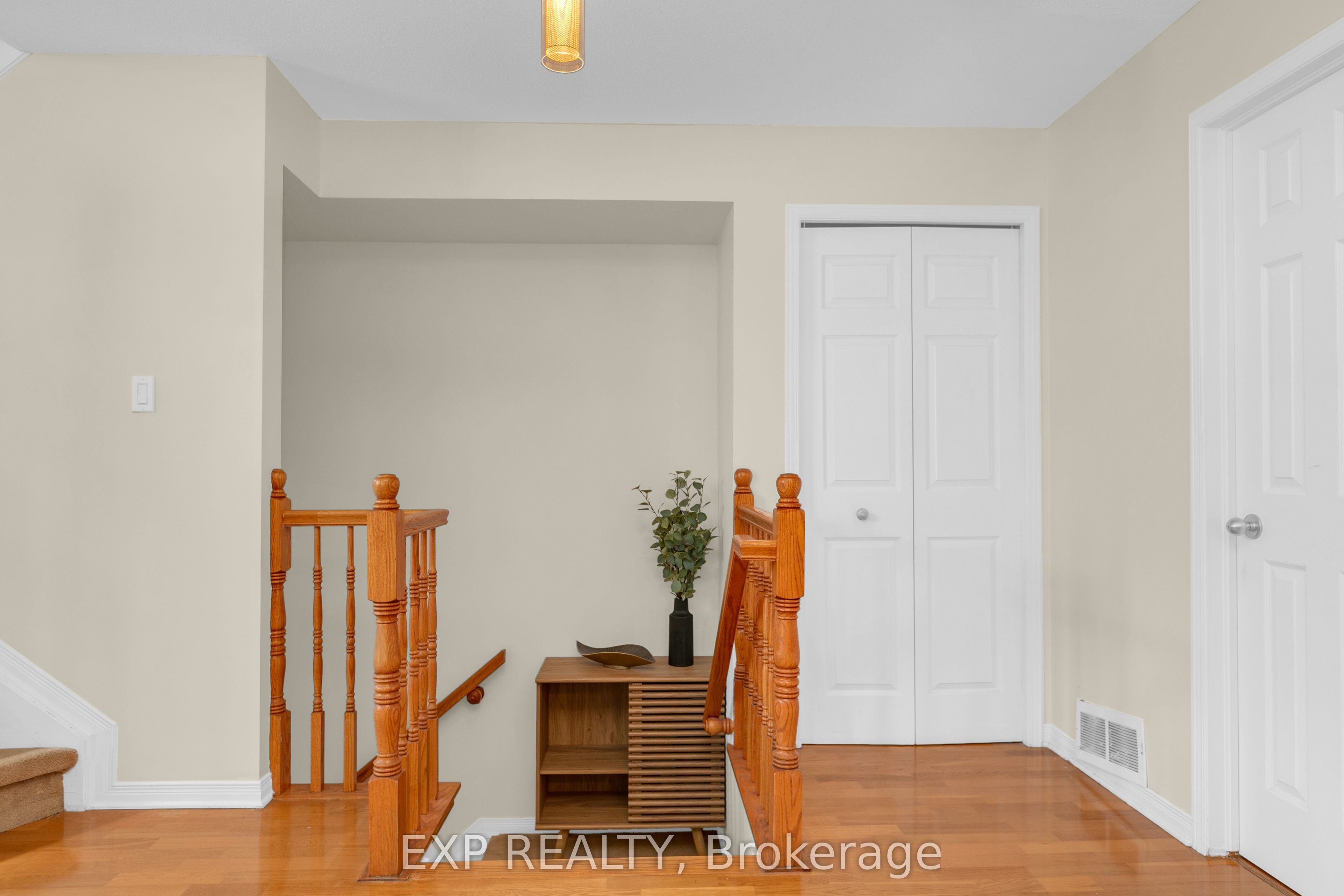 Residential in Hunt Club - South Keys and Area 4