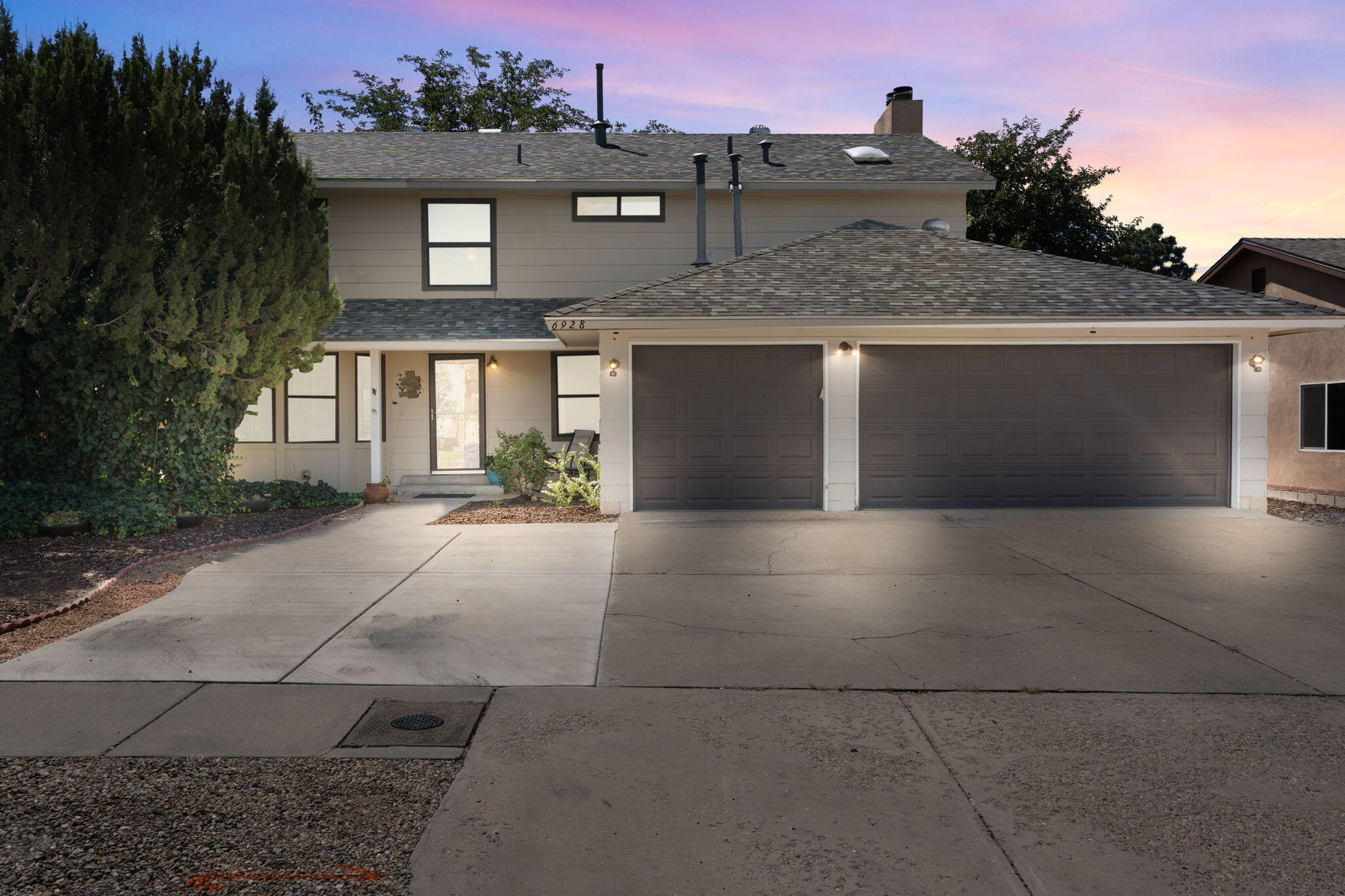 Vivian Dr, Albuquerque, NM 87109