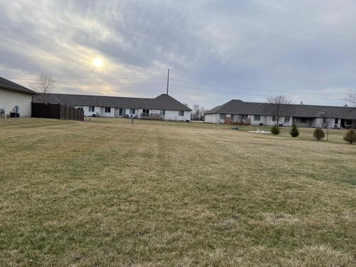 221 Oakwood Ave, Oglesby, IL, 61348-1101 | Card Image