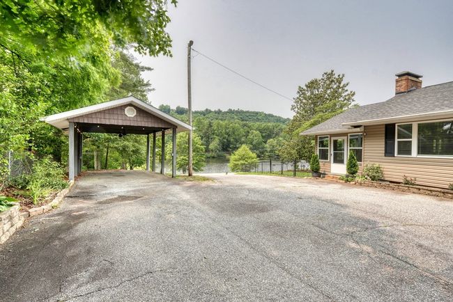 497 Hidden Lake Rd, Home with 2 bedrooms, 2 bathrooms and 2 parking in Blairsville GA | Image 8