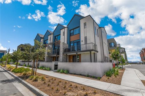 130 Rondo, Irvine, CA, 92618-1424 | Card Image