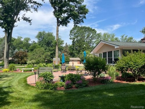 5700 24 Mile Rd, Shelby Township, MI, 48316-3206 | Card Image