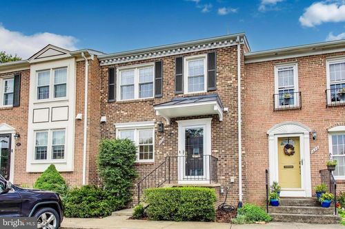 1325 Chetworth Ct, ALEXANDRIA, VA, 22314-1311 | Card Image