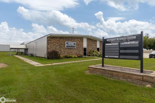 155 1st St S, Winthrop, IA, 50682-7732 | Card Image