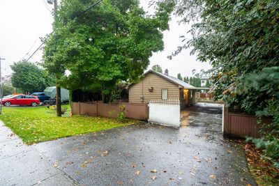 27284 30 Ave, House other with 3 bedrooms, 1 bathrooms and 4 parking in Aldergrove BC | Image 1