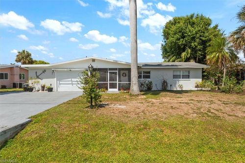 162 Brooks Rd, NORTH FORT MYERS, FL, 33917-4105 | Card Image