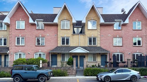 605-75 Weldrick Rd E, Richmond Hill, ON, L4C0H9 | Card Image