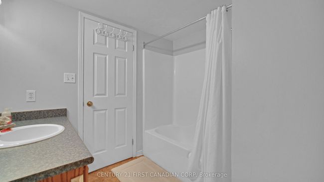 126 Scott St, House other with 3 bedrooms, 2 bathrooms and 4 parking in Strathroy ON | Image 27