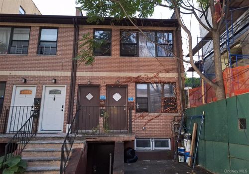 440 Blake Ave, Brooklyn, NY, 11212-8129 | Card Image