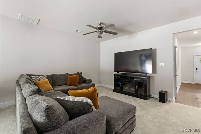 10909 Genito Square Dr, Townhouse with 3 bedrooms, 3 bathrooms and null parking in Midlothian VA | Image 4