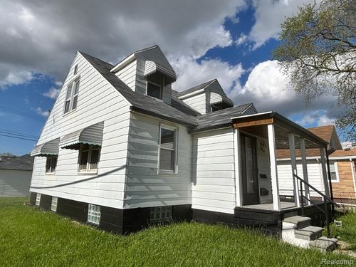 11005 Dodge Ave, Warren, MI, 48089-2494 | Card Image