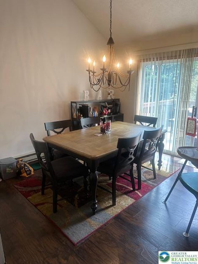 838 Cayuga Way, House other with 4 bedrooms, 3 bathrooms and null parking in Stroudsburg PA | Image 5