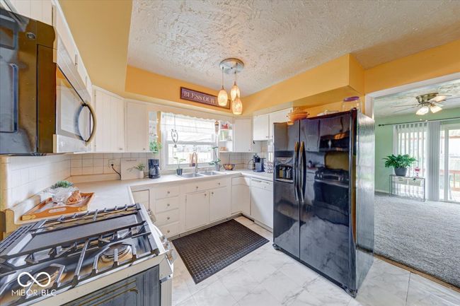 868 Glendale Dr, House other with 3 bedrooms, 2 bathrooms and null parking in Franklin IN | Image 17