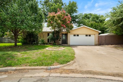 1900 Lavon Creek Ln, Arlington, TX, 76006-6618 | Card Image