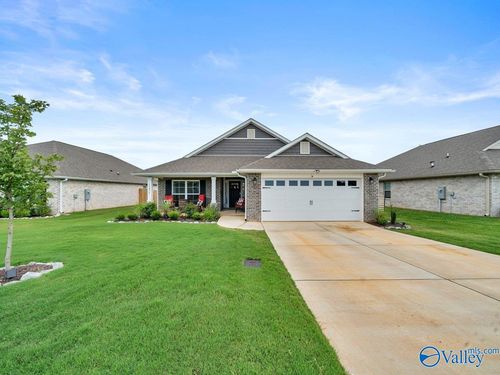 19876 Redhawk Dr, Athens, AL, 35611-4510 | Card Image
