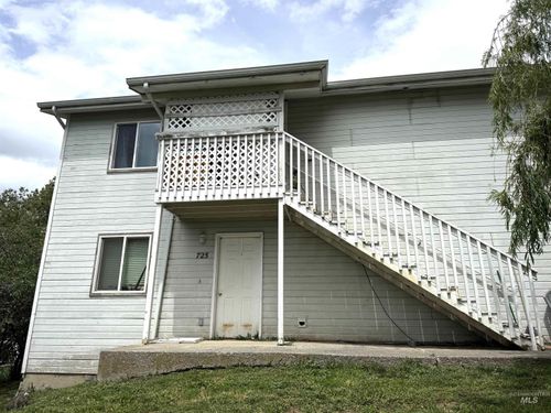 725 / 727 Brent Dr, Moscow, ID, 83843-8519 | Card Image