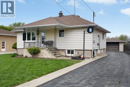 34 Texas Road, Amherstburg, ON, N9V2R7 | Card Image