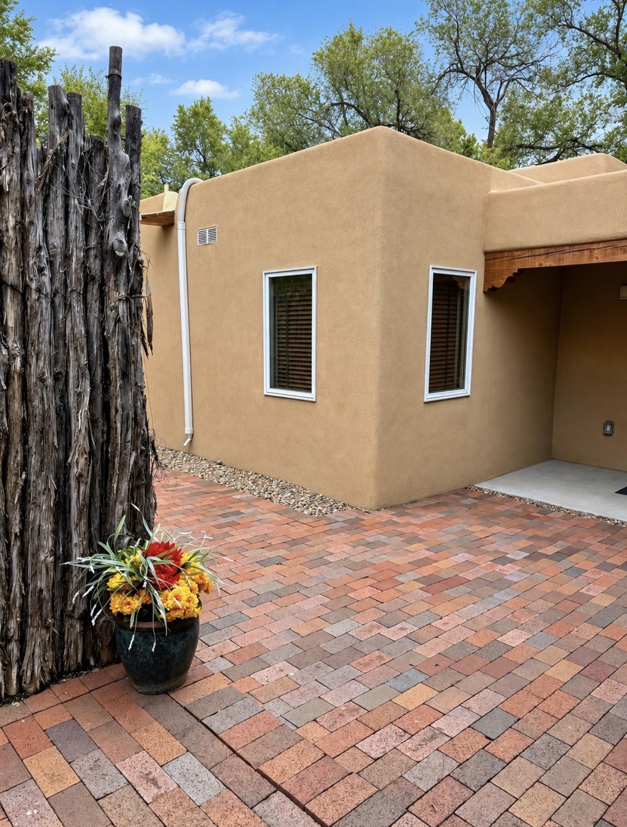 Residential Lease in Santa Fe 3
