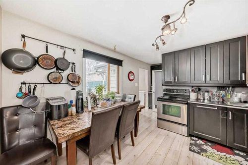 6427 32 Ave Nw, Calgary, AB, T3B0K3 | Card Image