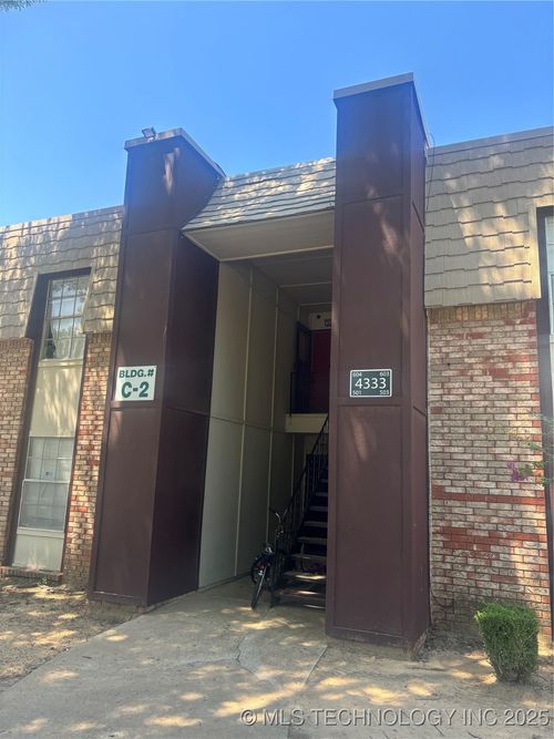 c2-604-4333 E 68th St, Tulsa, OK, 74136-4619 | Card Image