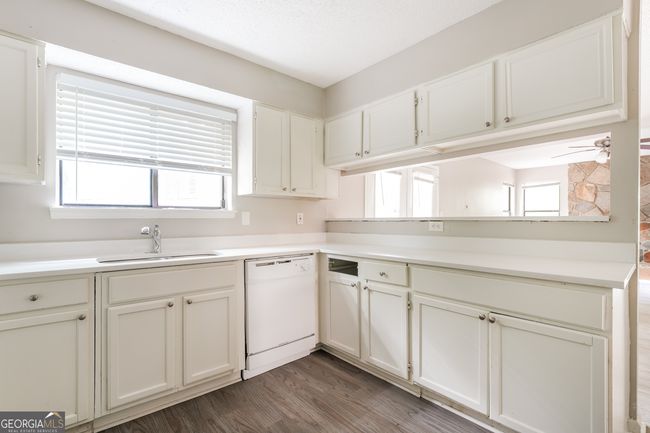 5329 Kelleys Creek Dr, House other with 4 bedrooms, 2 bathrooms and null parking in Stone Mountain GA | Image 9